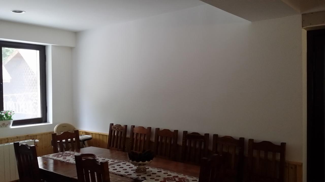 Cabana Barlogul Lupilor Vila Berevoesti Exterior foto